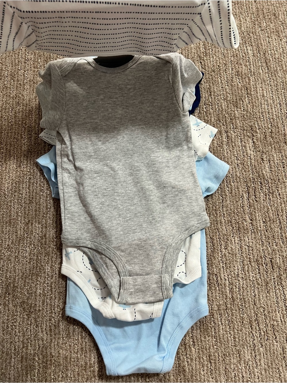 6 pack Rococo bodysuits- 24M - Picture 5 of 6